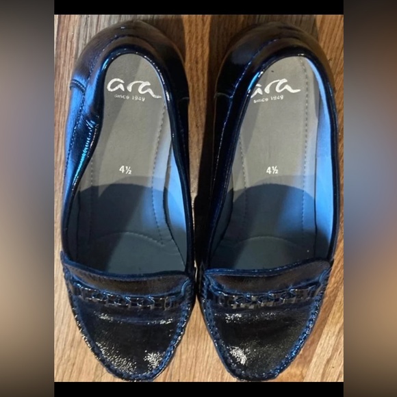 The Nella by ARA black leather loafer - Picture 2 of 7